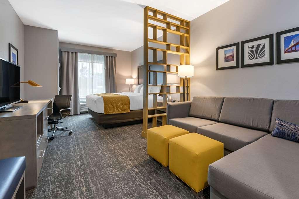 Comfort Inn & Suites Jacksonville - Orange Park Near Naval Air Station Номер фото